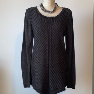AB Studio Long Sleeved Sweater